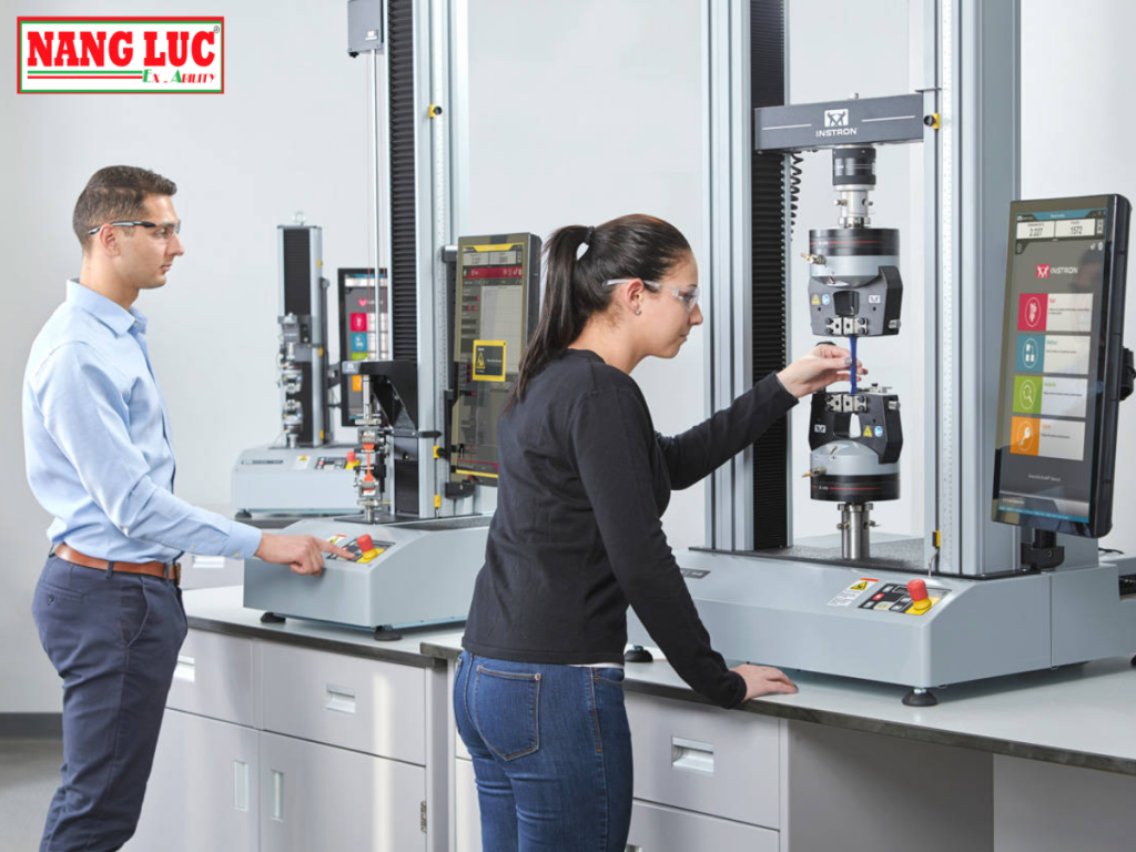 Máy Kiểm Tra Độ Bền Kéo (Universal Testing Systems) Instron Series 3400 34SC-2