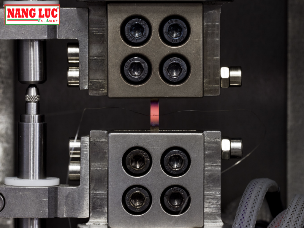 Thiết Bị Kiểm Tra Cơ Nhiệt Điện (Electro-Thermal Mechanical Testing System) Instron Model ETMT